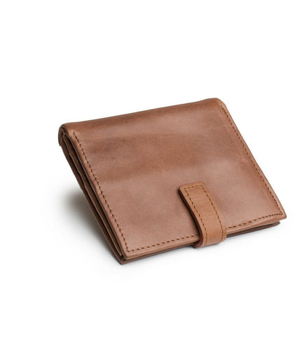 Men's vintage tan leather wallet.